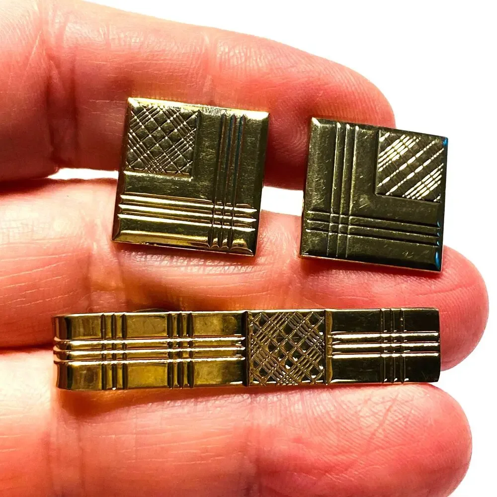 Vintage Mid Century Men’s jewelry Set Cufflinks & Tie Bar Gold Geometric Squares